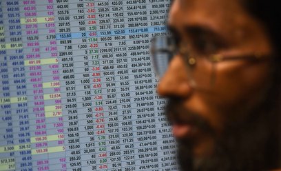 Czerwony początek tygodnia na giełdach. Wróciły obawy o Bliski Wschód