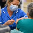 Wielka Brytania: Więcej zaszczepionych niż wykrytych zakażeń