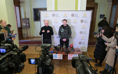 Maksym Kozycki, szef lwowskiej administracji wojskowej (z prawej)