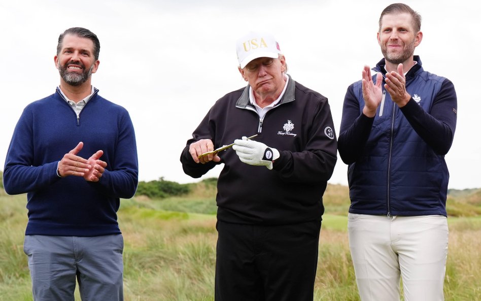 Donald Trump Jr, prezydent Donald Trump i Eric Trump