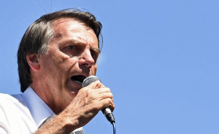 Brazylia: Kandydat na prezydenta pchnięty nożem na wiecu