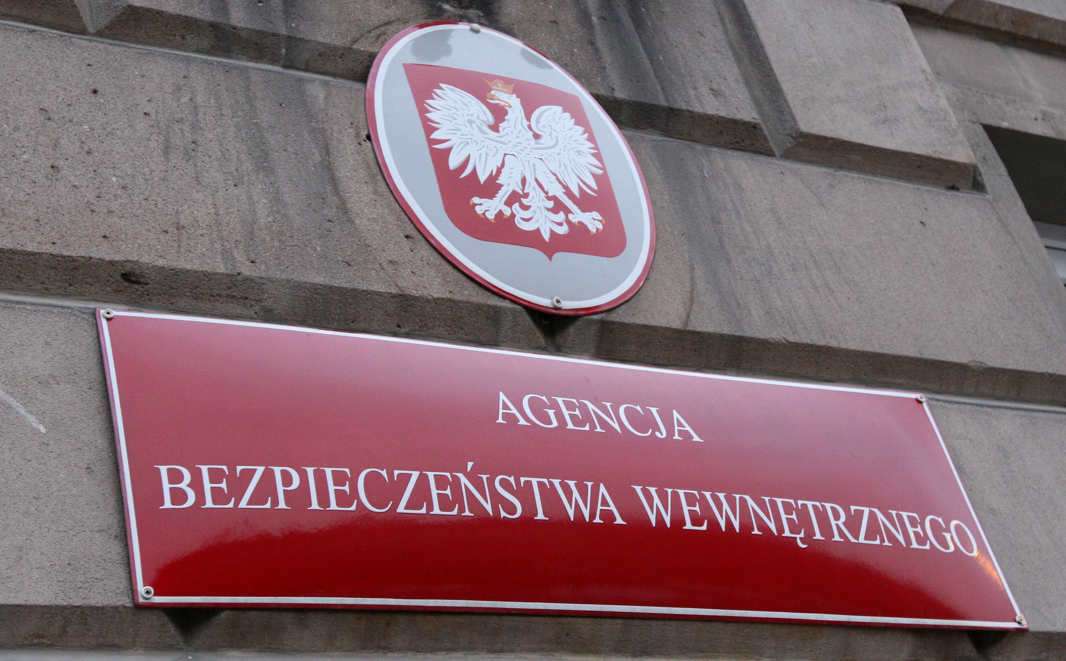 Przemysław Leśniak: Co (i kogo) sprawdzają służby