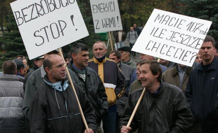 Zwolnienia grupowe przyhamowały
