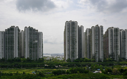 Apartamentowce w Forest City, projekcie deweloperskim rozpoczętym w ramach chińskiej inicjatywy Pasa