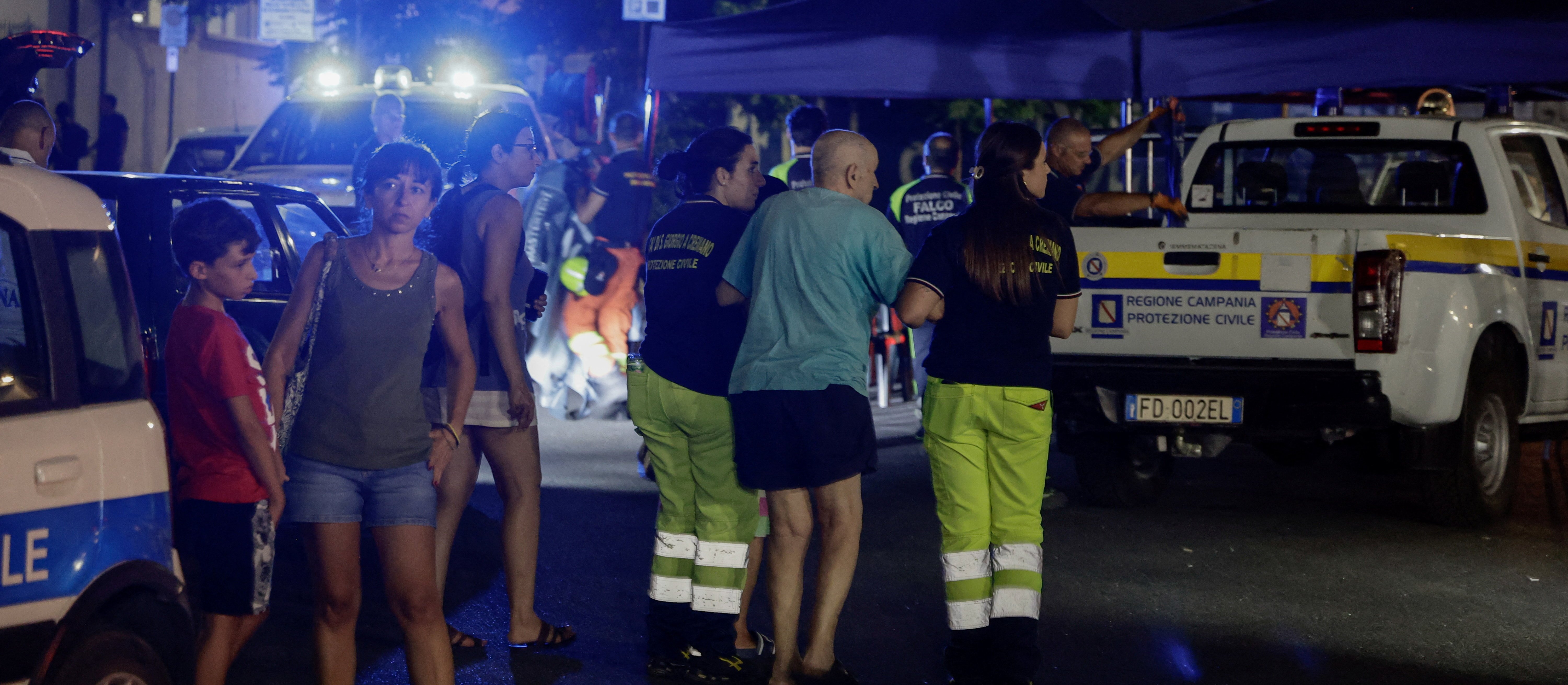 9 ofiar ataku na Kijów, są ranni w trzęsieniu ziemi w Neapolu. Portugalia obawia się migrantów
