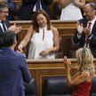 Francina Armengol odbiera gratulacje od Pedro Sncheza