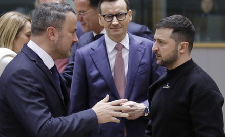 Xavier Bettel (premier Luksemburga), Mateusz Morawiecki i Wołodymyr Zełenski w Brukseli
