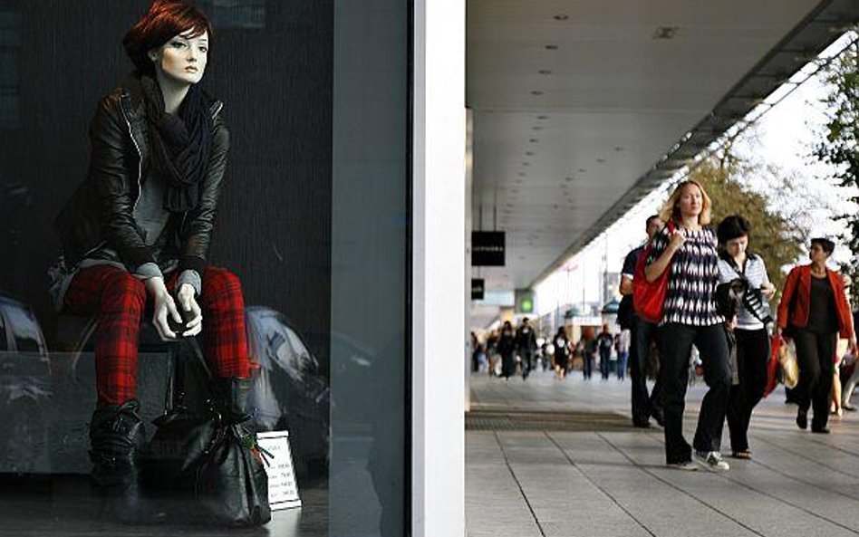 Polacy oszczędzają na odzieży