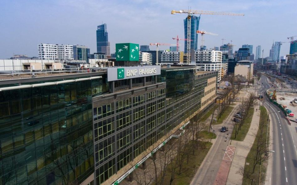 BNP Paribas zmniejsza sieć i chce przyciągnąć klientów