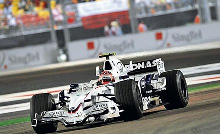 Polscy kibice pojechali za Robertem Kubicą nawet do Singapuru