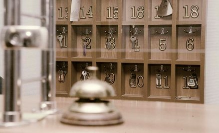 Nocował i zniknął. Zapłaci rachunek i grzywnę