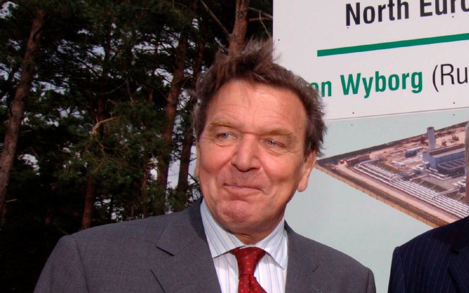 Gerhard Schroeder: Należy uważać, by sankcje nie doprowadziły do całkowitego zerwania relacji