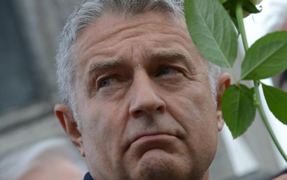 Władysław Frasyniuk uważa, że PiS przeprowadza zamach stanu.