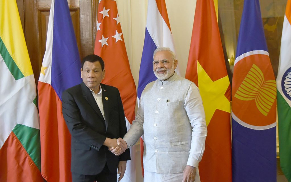 Rodrigo Duterte i premier Indii Narendra Modi