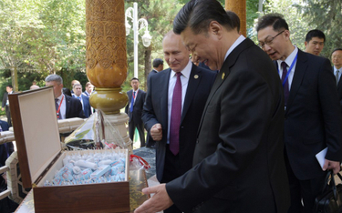 Urodziny prezydenta Xi. Lody od Władimira Putina