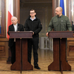 Premier Mateusz Morawiecki, wicepremier Jarosław Kaczyński oraz premier Ukrainy Denys Szmyhal na kon