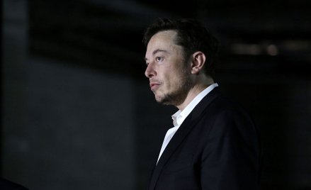 Musk chciał sprzedać Teslę Apple’owi