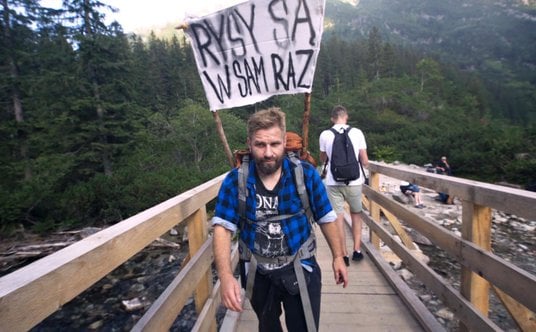 kadr z filmu "Arek. Mama. Panorama"