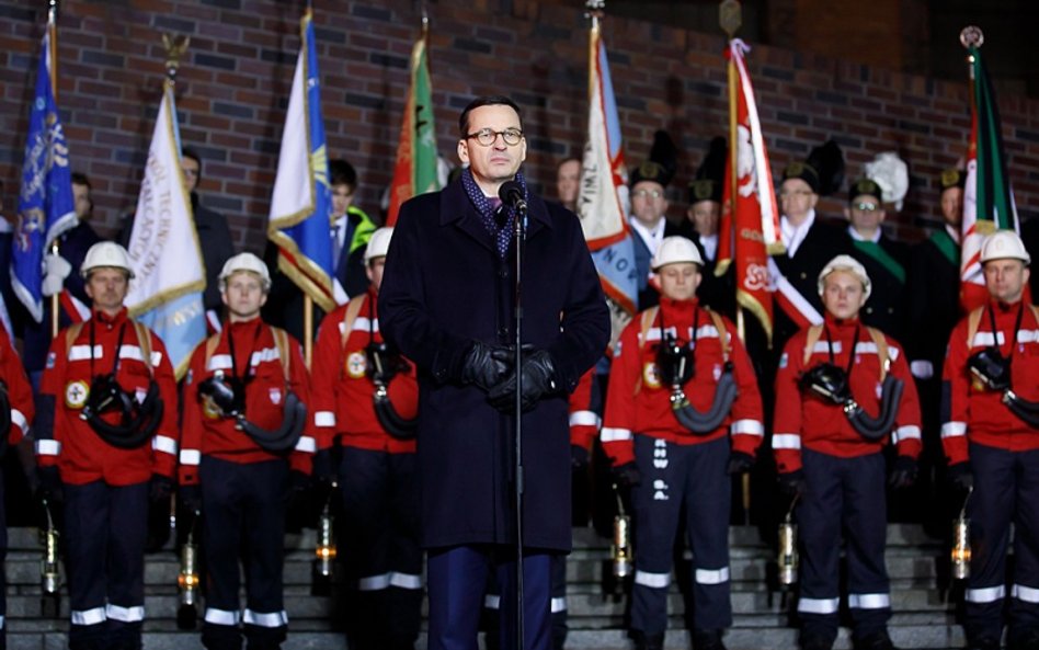 Premier Morawiecki przed kopalnią Wujek pytał o sędziów