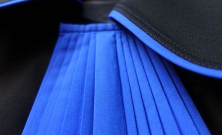 100 tys. zł za podszywanie się pod radcę prawnego. Jest projekt