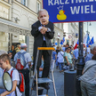 Platforma mogłaby w Gdańsku, Wrocławiu czy Łodzi wystawić nie żółtego psa, ale Pchłę Szachrajkę, a i