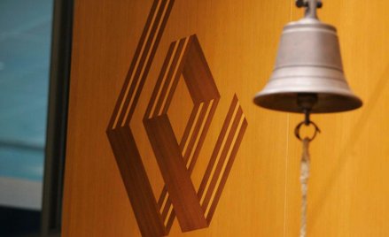 Giełda OF(E)iarą rządu