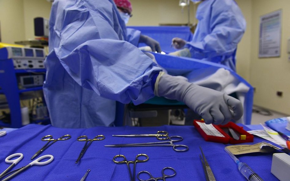 Oszukała szpital, wycięli jej żołądek. Lekarze bez winy