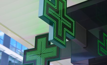 Apteki coraz droższe i coraz dalej od pacjenta