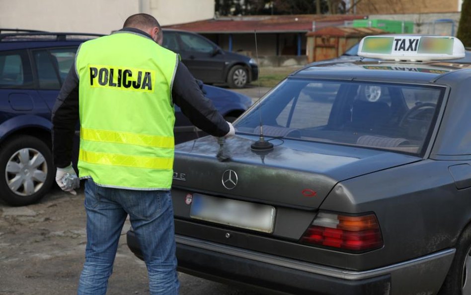 Taksówka skradziona podczas napadu