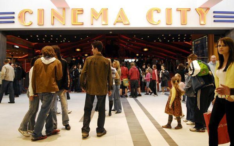 Obecnie Cinema City International prowadzi w Polsce 27 multipleksów z 296 ekranami. W tygodniu urocz