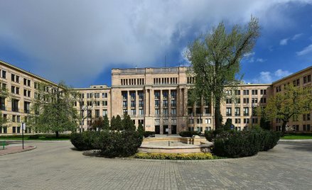 Ministerstwo Finansów wstrzymuje nagrody dla pracowników. „Odpowiedzialność i solidarność”