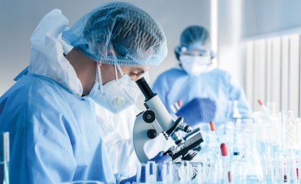 Tysiące zespołów badawczych na świecie wykorzystuje w swojej pracy nad lekami nowoczesne technologie