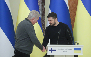 Styczniowa wizyta prezydenta Finlandii Sauli Niinistö (z lewej) w Kijowie