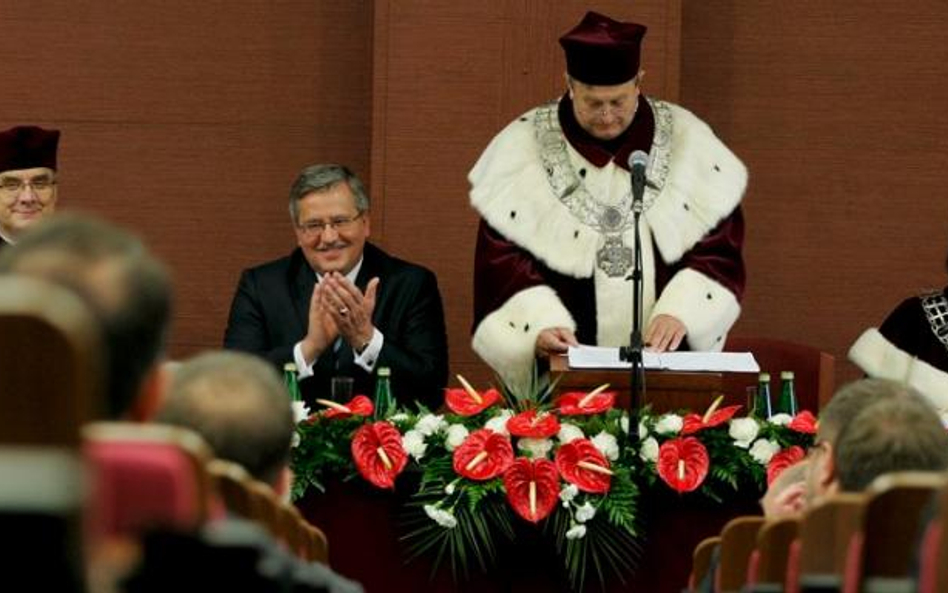 Bronisław Komorowski podkreślał wczoraj potrzebę szybkiego wyłonienia kandydata na premiera. Na zdję