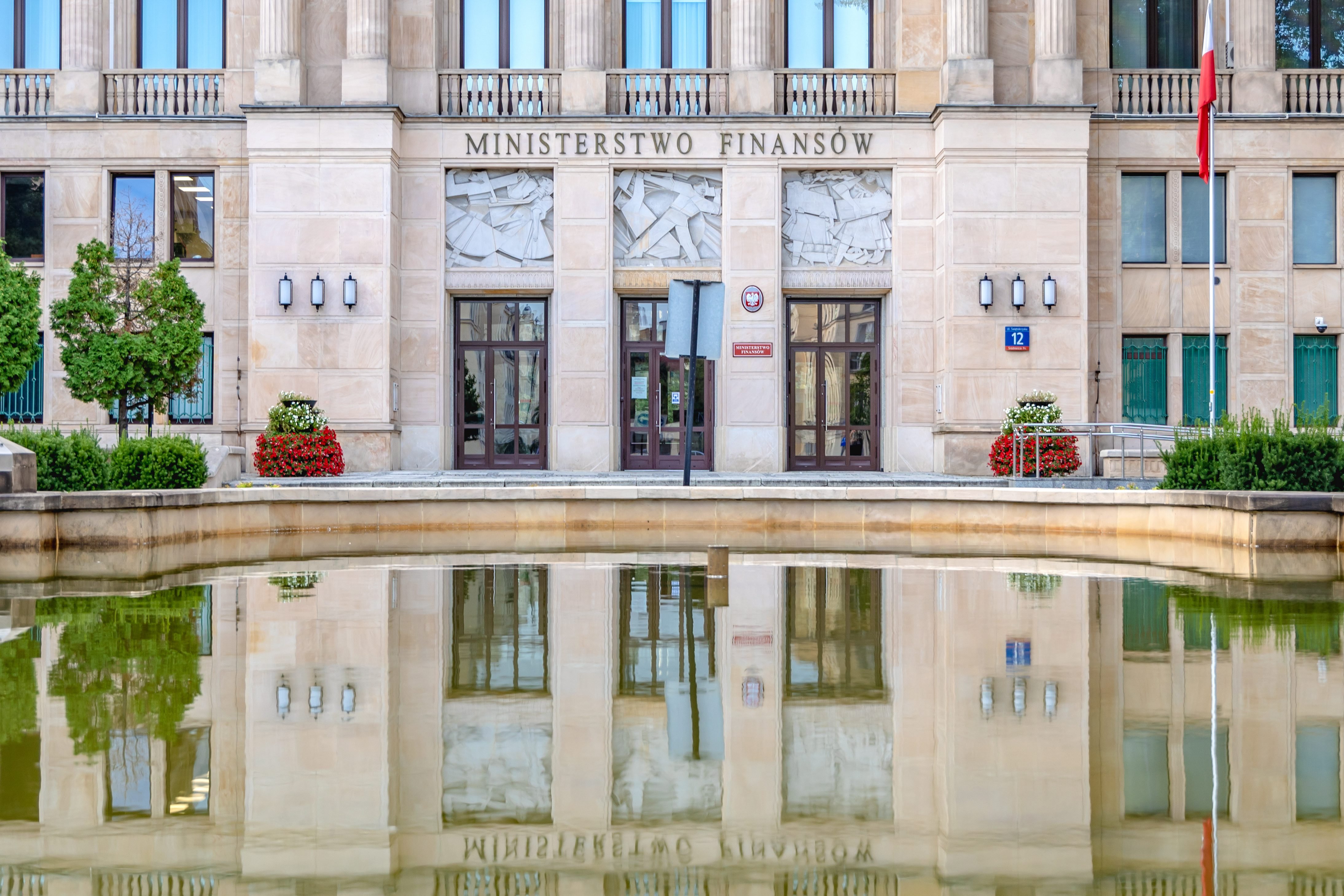 Wyższy CIT ścina tegorczone zyski banków. Widać ogromne spadki