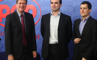 Zygmunt Grajkowski i Marek Brzestowski, partnerzy zarządzający oraz Shmuel Chafets, dyrektor zarządz