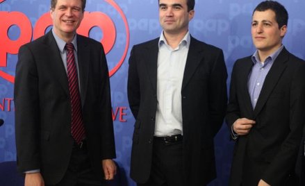 Zygmunt Grajkowski i Marek Brzestowski, partnerzy zarządzający oraz Shmuel Chafets, dyrektor zarządz