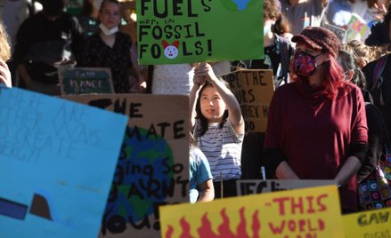 Australia: Rząd finansuje przemysł gazowy. Uczniowie protestują