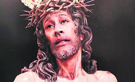 Hiszpan ukarany za zmienienie twarzy Jezusowi