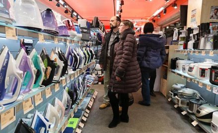 Z obawy przed inflacją mieszkańcy Moskwy wykupują dobra trwałego użytku