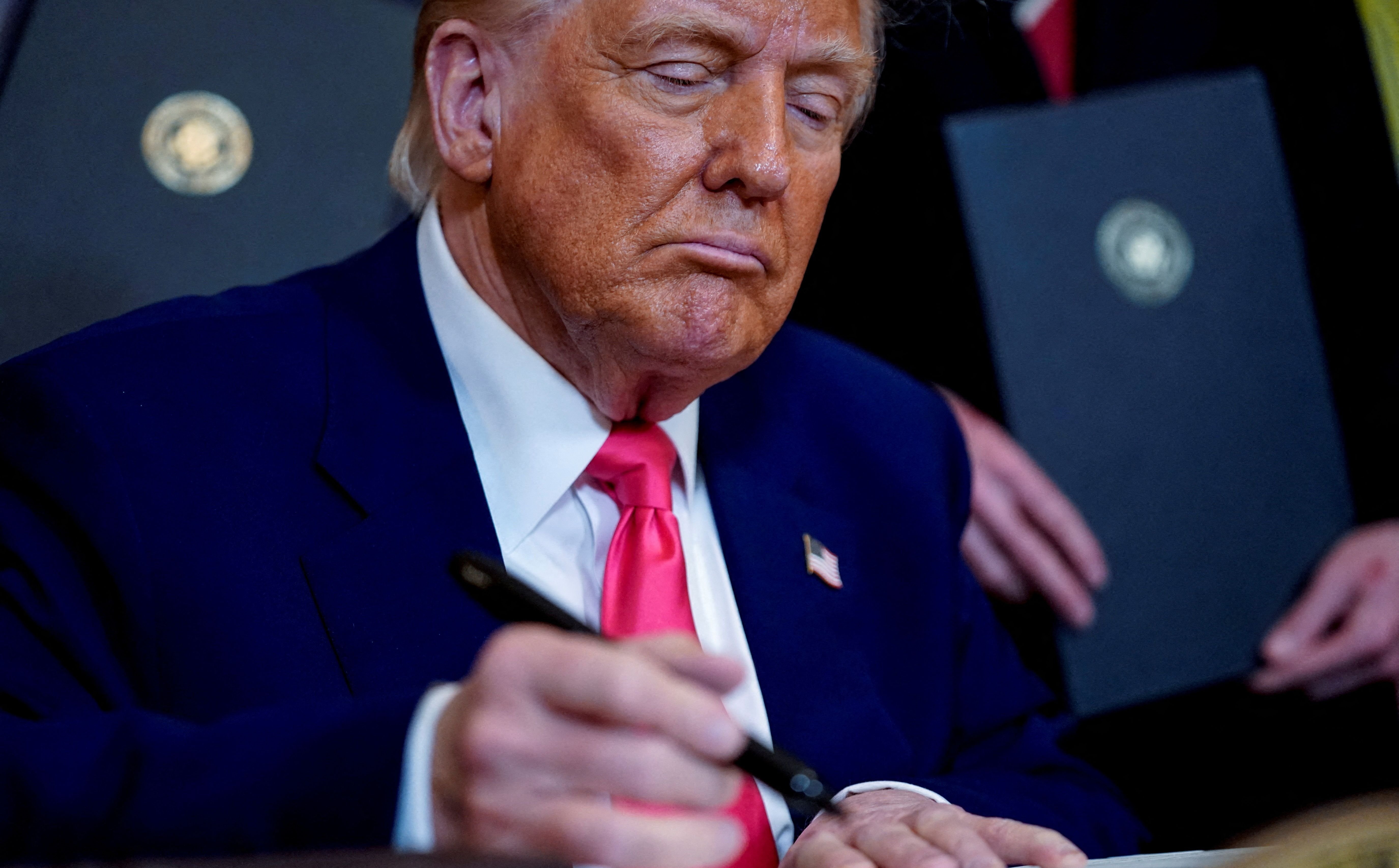 Donald Trump zapowiada kolejne cła. Tym razem chodzi o leki