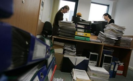 Nie zwolnisz molestowanego, który chce odszkodowania