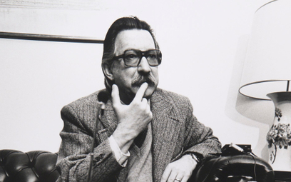 Joseph Weizenbaum (1923–2008) – profesor MIT, który w 1964 r. zbudował pierwszy program prowadzący n