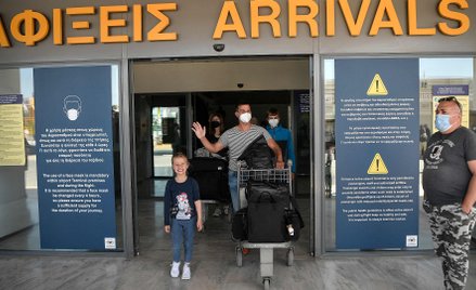 Grecja już wpuszcza turystów na podstawie krajowych zaświadczeń o szczepieniu