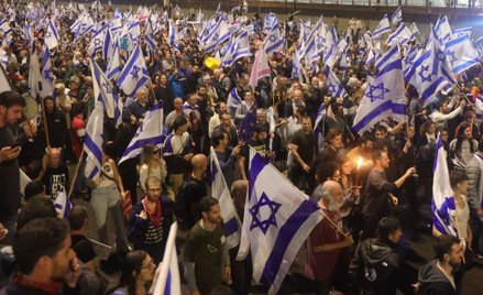 Tysiące protestujących w Tel Awiwie przeciw reformie sądownictwa, fot. z 25 marca