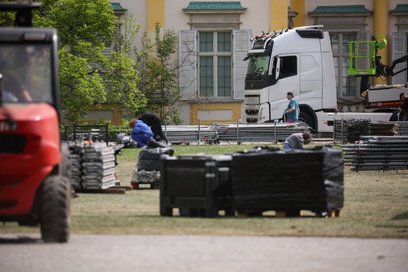 Trwa usuwanie zniszczeń po imprezie w Pałacu w Wilanowie