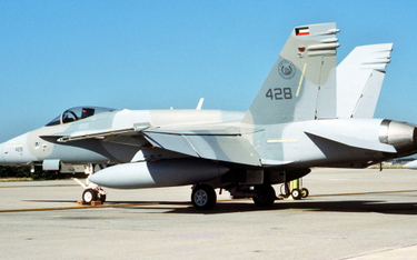 Wielozadaniowy samolot bojowy Boeing F/A-18C Hornet Sił Powietrznych Kuwejtu. Fot./US Navy/PH2 Bruce