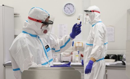 Koronawirus w Polsce. Ponad 28 tys. nowych zakażeń - więcej niż przed rokiem