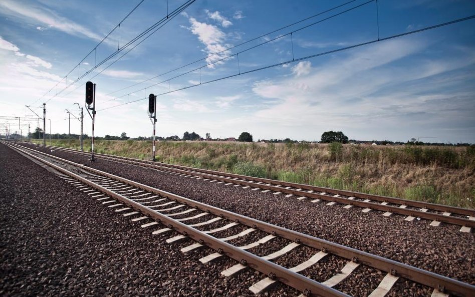 Pociągi pasażerskie na linii Żyrardów – Skierniewice przyspieszą do 160 kilometrów na godzinę, a na 