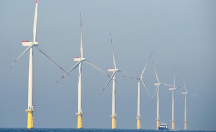 PGE i Orsted sfinalizowały umowę w sprawie morskich farm